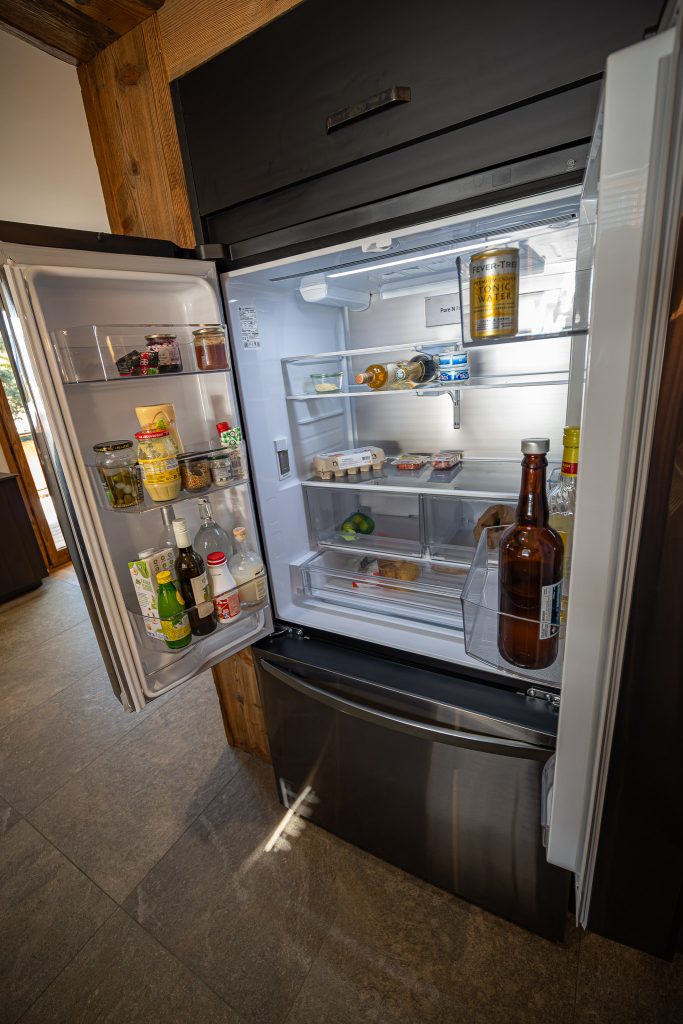 Grand frigo américain / congélateur / machine à glaçons / distributeur d’eau